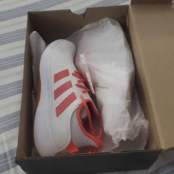 NEW IN BOX ADIDAS CLOUDFOAM ATHLETIC SHOES - Picture 8 of 9